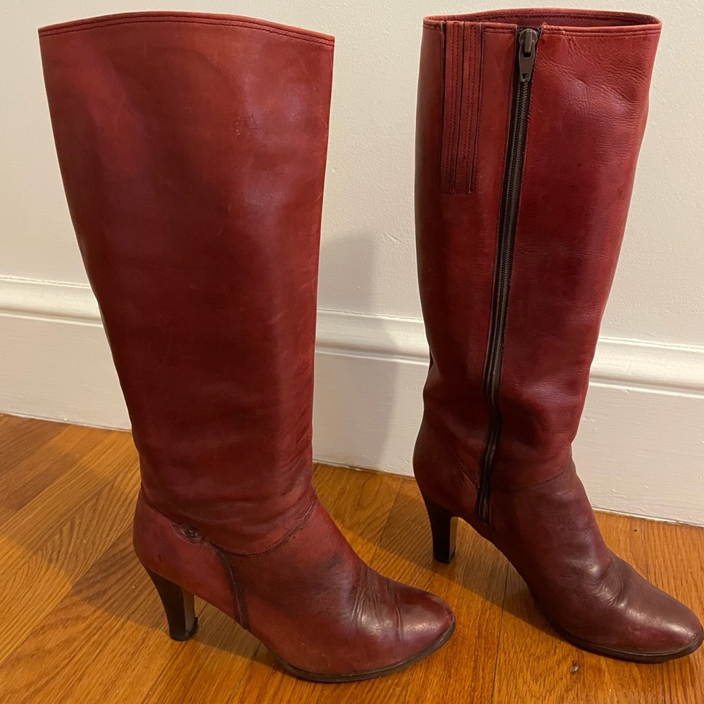 Etienne Aigner Heel Boots